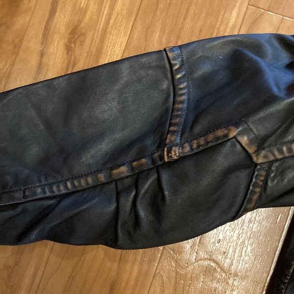 Moving Sale❗️ The Territory Ahead Vintage Wash Leather Jacket: Accepting Offers - Picture 10 of 16